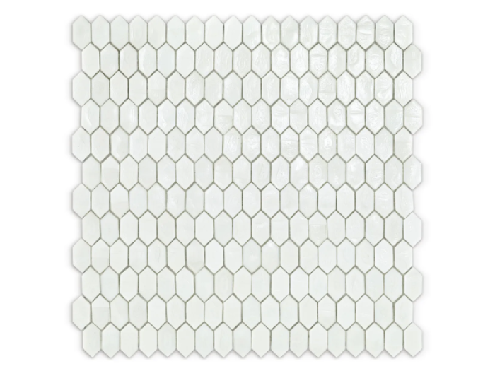 На изображении товар Sicis Стеклянная мозаика Crystal Kimolia chips size 31x15 mm sheet size 304x300 mm от официального представителя в Москве