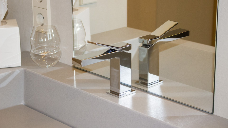 Смеситель для раковины Gessi Rettangolo K, без донного клапана, цвет Brass PVD - изображение 1