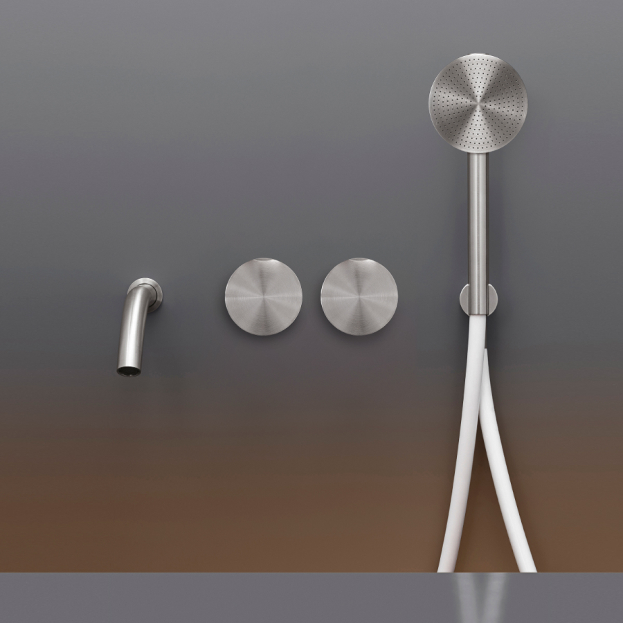 Смеситель для ванны CeaDesign Giotto, настенный, 2 прогрессивных смесителя, излив, ручной душ Ø80 мм, шланг в цвете Silk Grey, внешняя часть, цвет сатинированная сталь - изображение 1