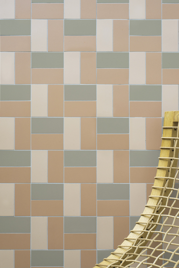 Micro. Керамогранит Microtiles Basket Sand 40,2x40,2 - изображение 3