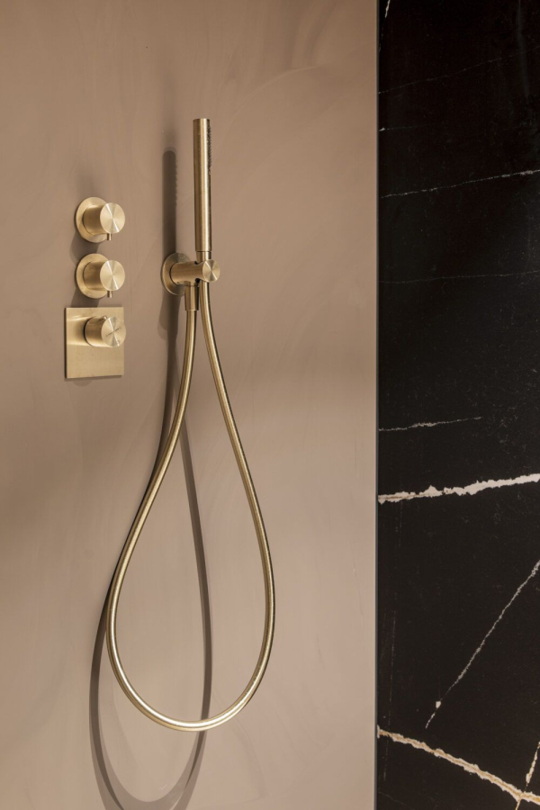 Шланговое подсоединение Gessi, с держателем лейки, цвет Brass PVD - изображение 1
