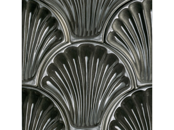 На изображении товар Sartoria Керамическая плитка Artigiana Le Conchiglie 09 Antracite Glossy 15x15.5 от официального представителя в Москве