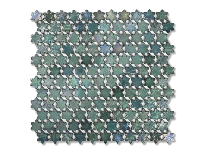 На изображении товар Sicis Смальтовая мозаика Petites Fleurs F09 Juniper sheet-size 316x293 mm от официального представителя в Москве
