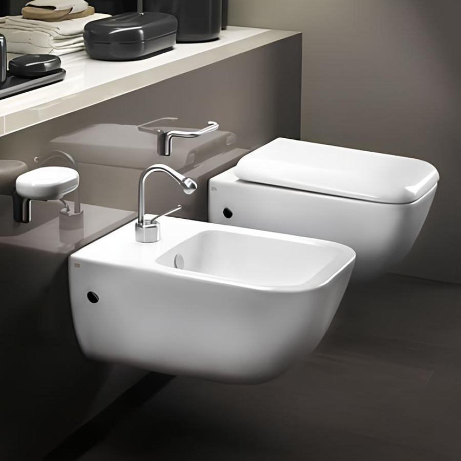 Биде Gessi, подвесное, с переливом White European Ceramic, хромированными пробками для перелива и боковых отверстий, цвет Matt White Ceramic - изображение 1