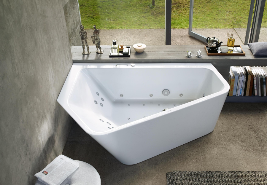 Ванна Duravit Paiova 5, 1770x1300 мм, гидромассаж Combi-System E, в левый угол, с двумя разными наклонами спинки, с бесшовной акриловой панелью, цвет белый - изображение 1