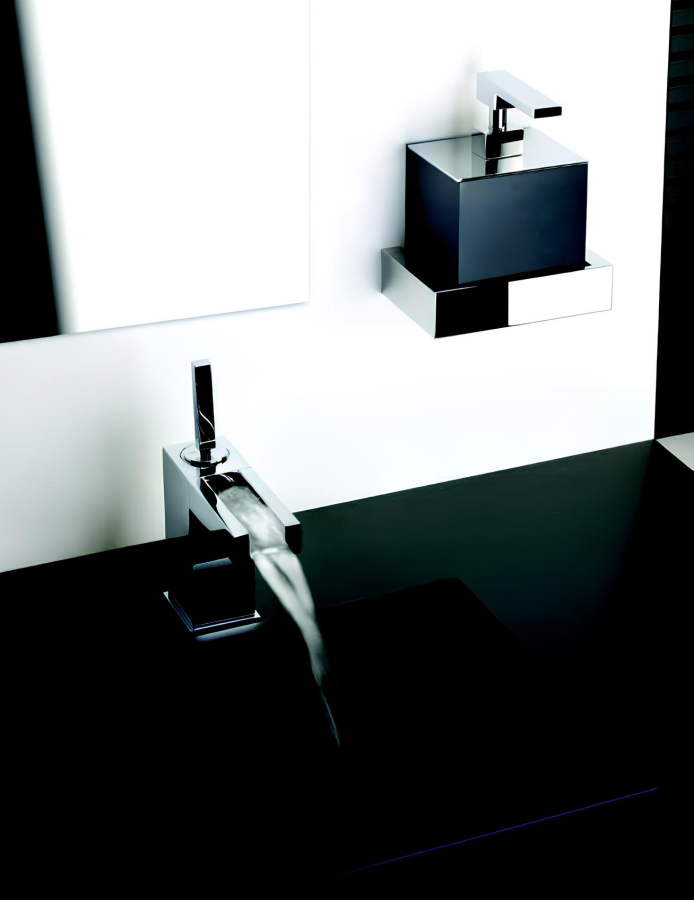 Дозатор для жидкого мыла Gessi Rettangolo, настольный, цвет Black Metal Brushed PVD - изображение 3