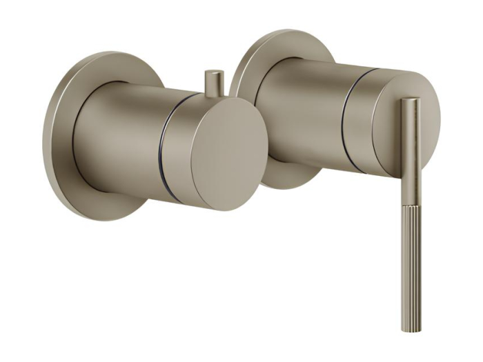 На изображении товар Смеситель Gessi Ingranaggio, настенный, с переключателем ванна-душ, встраиваемый, цвет Finox Brushed Nickel от официального представителя в Москве