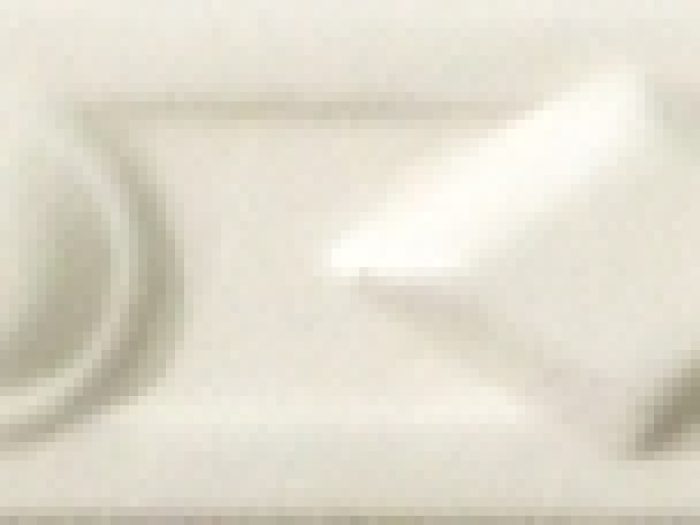 На изображении товар CERAMICHE GRAZIA  Бордюр AMARCORD DIAMANTATO 3X20 BEIGE MATT от официального представителя в Москве