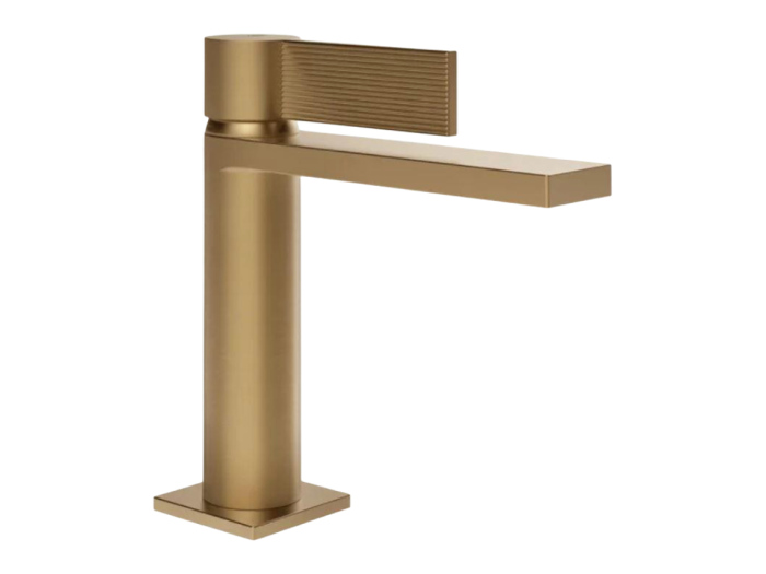 На изображении товар Смеситель для раковины Gessi Inverso, однорычажный, с соединительными шлангами, без донного клапана, Н-178 мм, цвет Warm Bronze Brushed PVD от официального представителя в Москве