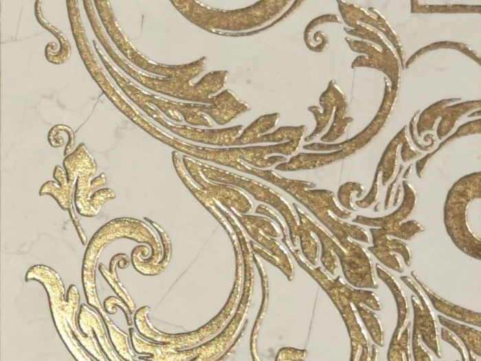 На изображении товар Akros Venezia Камень Luxurious Thalia corner Biancone – Gold 14.8X14.8X1 от официального представителя в Москве
