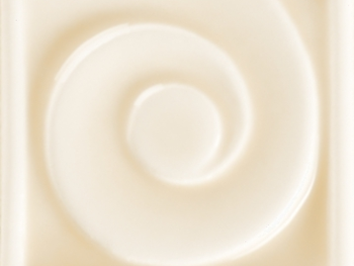 На изображении товар CERAMICHE GRAZIA Вставка ESSENZE ONDA TOZZETTO 5,5X5,5 PRIMULA от официального представителя в Москве