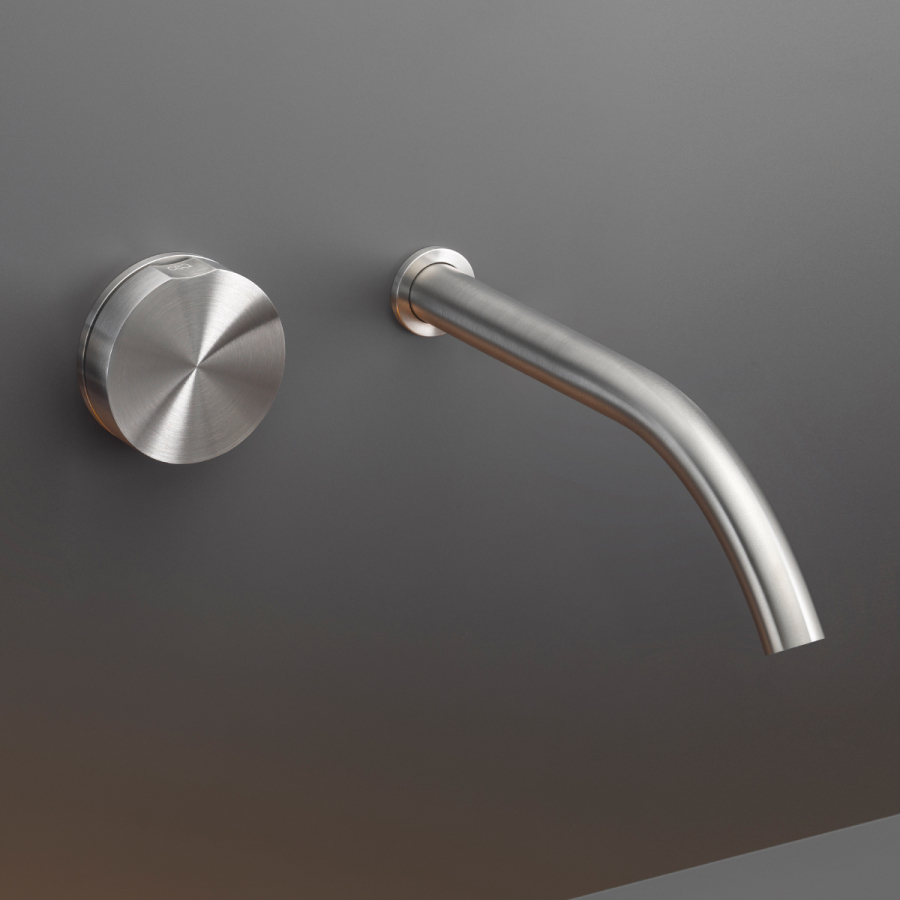 Смеситель для раковины CeaDesign Giotto, настенный, прогрессивный, на 2 отверстия, внешняя часть, сталь, цвет сатинированное светлое золото - изображение 1