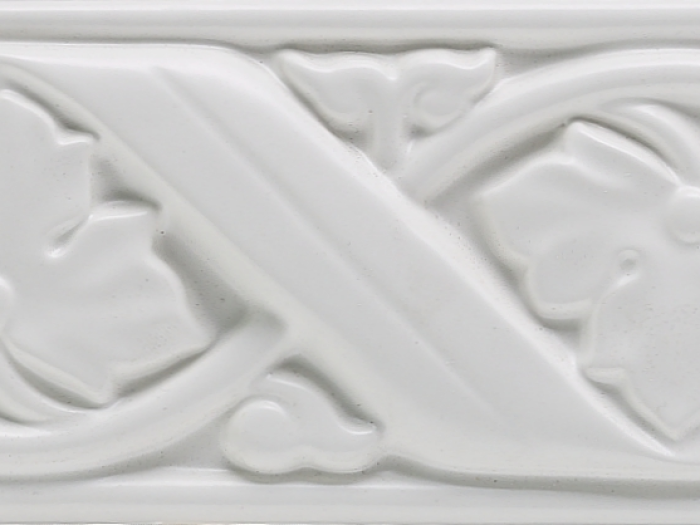 На изображении товар CERAMICHE GRAZIA  Бордюр BOISERIE GEMME 8X20 BIANCO CRAQUELE' от официального представителя в Москве