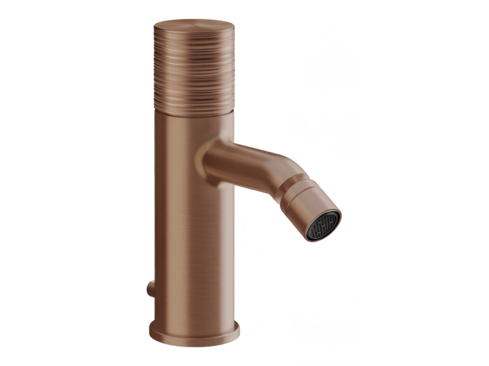 На изображении товар Cмеситель для биде Gessi Habito, с донным клапаном и соединительными шлангами, цвет Copper Brushed PVD от официального представителя в Москве