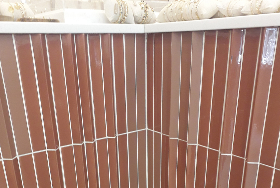 Etruria Керамическая плитка TOWER 3.8X30 Prisma + Piano Earth Glossy Montato Su Rete 16X30 - изображение 3