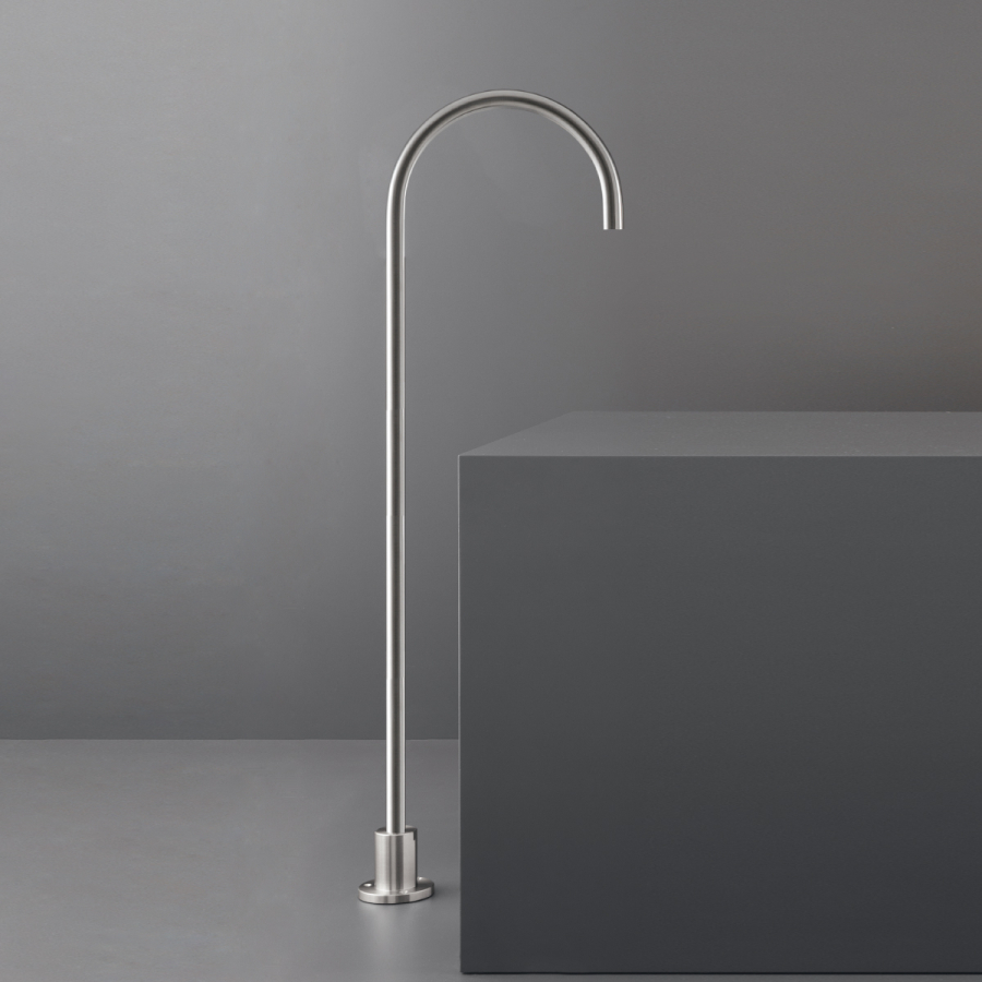 Излив для ванны CeaDesign Free Ideas, напольный, свободностоящий, H. 805 мм, внешняя часть, сталь, цвет сатинированная сталь - изображение 1