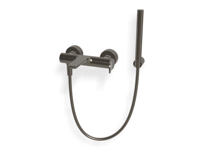 На изображении товар Смеситель для ванны Carlo Frattini Flo, с изливом, переключателем, ручным душем с настенным держателем, шлангом хромалюкс 1500 мм, цвет чёрный хром брашированный от официального представителя в Москве