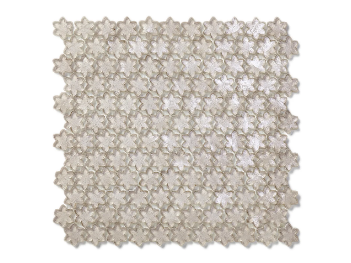 На изображении товар Sicis Смальтовая мозаика Petites Fleurs F25 Nenùfar sheet-size 316x293 mm от официального представителя в Москве