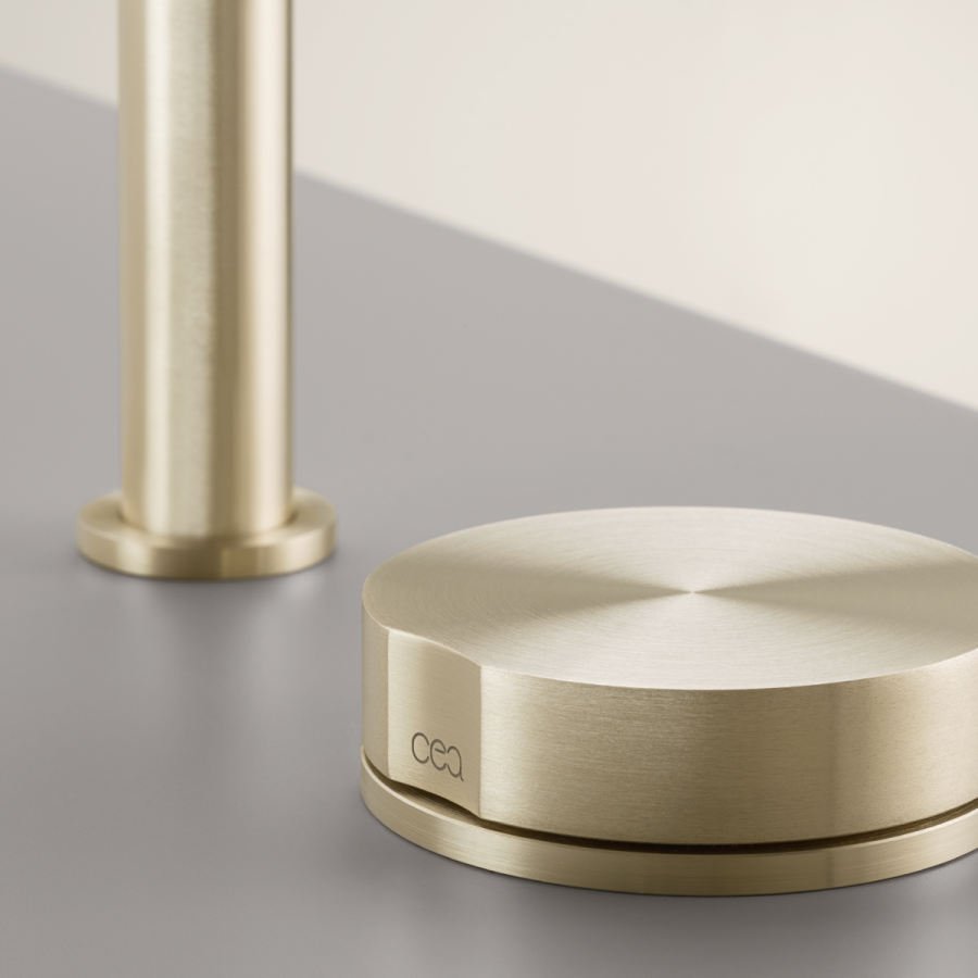 Смеситель для раковины CEA Design Giotto, прогрессивный, на 2 отверстия, поворотный излив, h-245 мм, цвет сатинированное светлое золото - изображение 2