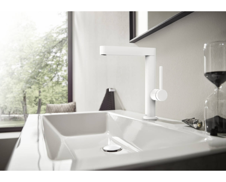 Cмеситель для раковины Hansgrohe Finoris, однорычажный, 230 мм, поворотный излив, сливной клапан Push-Open, цвет белый - изображение 1