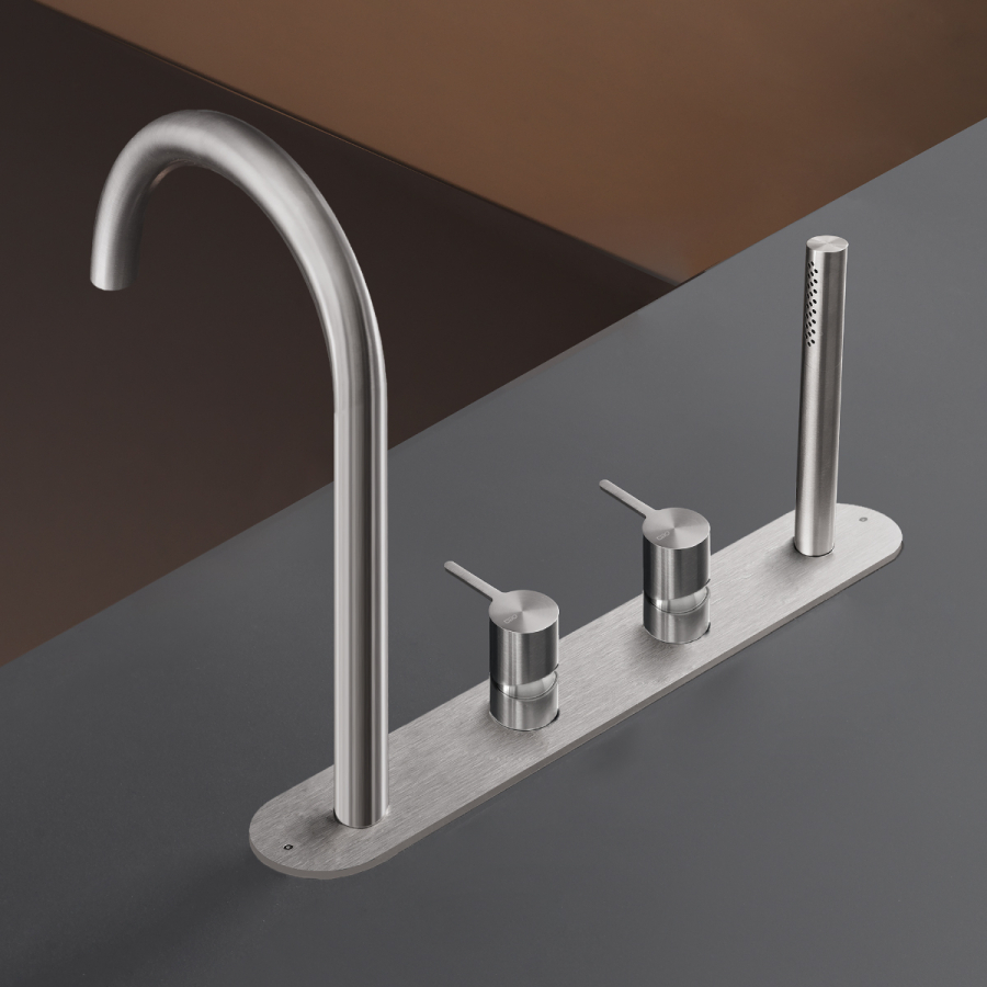 Смеситель на борт ванны CeaDesign Innovo, с 2-мя смесителями, с изливом и ручным душем, цвет сатинированная сталь - изображение 1