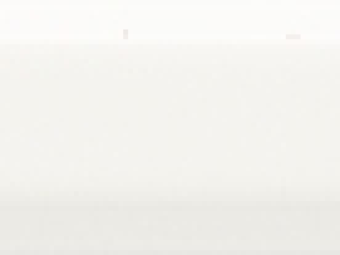 На изображении товар CERAMICHE GRAZIA Бордюр ESSENZE MATITA CAPITELLO 2X26 BIANCO CRAQUELE от официального представителя в Москве