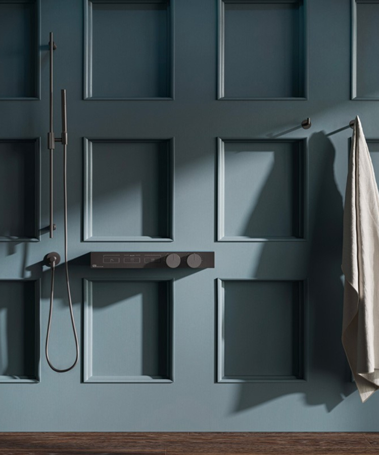 Штанга Gessi Ingranaggio, с душевой лейкой, шлангом и шланговым подсоединением, цвет Matte Black - изображение 1