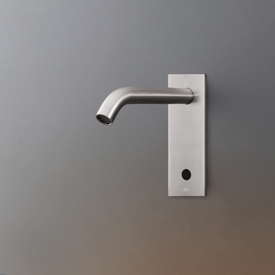 Смеситель для раковины CeaDesign Infrared Taps and Sensors, настенный, с инфракрасным датчиком присутствия, внешняя часть, цвет сатинированная сталь
