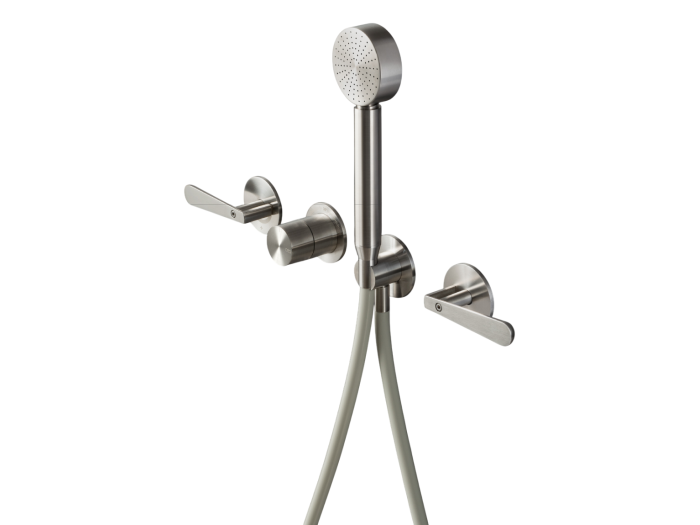 На изображении товар Термостат CEA Design Lutezia, настенный, на 4 отверстия, 2 запорных вентиля, ручной душ Ø 70 мм, шланг в цвете Black, внешняя часть, цвет Black Diamond сатинированный от официального представителя в Москве