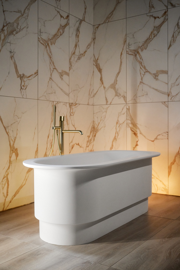 Смеситель для ванны Gessi Habito Diamantato, напольный, переключатель, ручной душ с держателем, внешняя часть, цвет Brushed Brass PVD - изображение 1