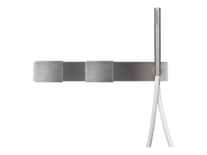 На изображении товар Смеситель для душа CeaDesign Regolo, настенный, 2 прогрессивных смесителя, ручной душ Ø 18 мм, шланг в цвете White, внешняя часть, сталь, цвет сатинированная сталь от официального представителя в Москве