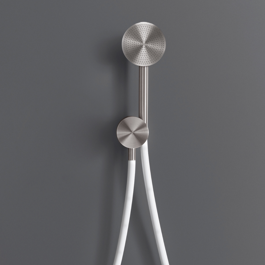 Ручной душ CEA Design Opus, с настенным держателем и подключением к воде, Ø 80 мм, внешняя часть, шланг в цвете White, сталь, цвет сатинированная сталь - изображение 1