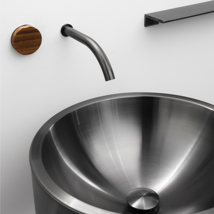 Смеситель для раковины CeaDesign Giotto, настенный, прогрессивный, на 2 отверстия, внешняя часть, сталь, цвет сатинированная бронза - изображение 2