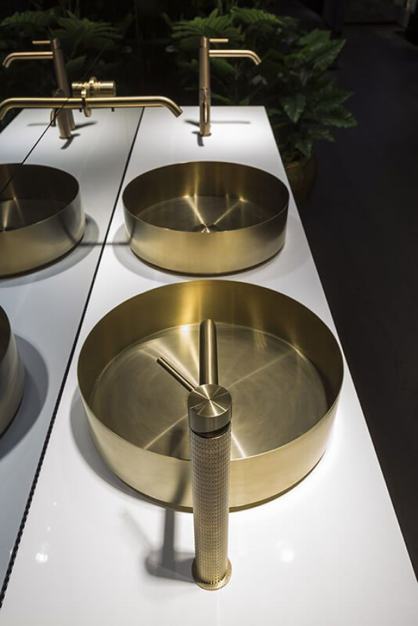 Смеситель для раковины Gessi316, высокий, с длинным изливом, без донного клапана, цвет Brushed Brass PVD - изображение 3