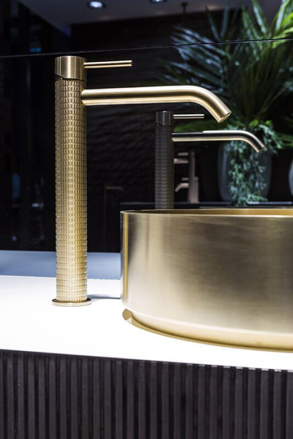 Смеситель для раковины Gessi316, высокий, с длинным изливом, без донного клапана, цвет Brushed Brass PVD - изображение 2