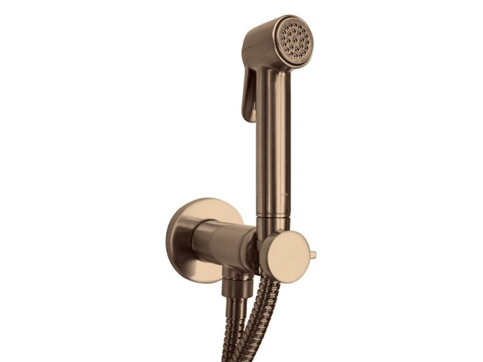 На изображении товар Гигиенический комплект Bossini Paloma Brass Mixer Set : смеситель прогрессивный, душ с кнопкой подачи воды, шланг 1250 мм, держатель, цвет античная бронза от официального представителя в Москве