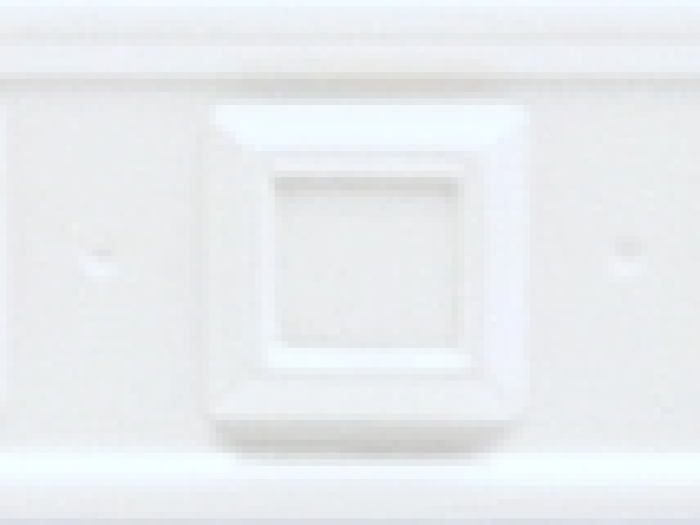 На изображении товар CERAMICHE GRAZIA  Бордюр BOISERIE SQUARE 6,5X20 BIANCO MATT. от официального представителя в Москве