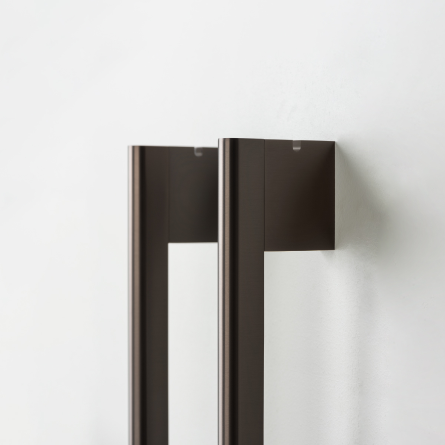 Полотенцесушитель CEA Design Sixty, электрический, настенный, 2хL. 1000 мм, кнопка вкл., сталь, цвет Black Ivory сатинированный - изображение 2