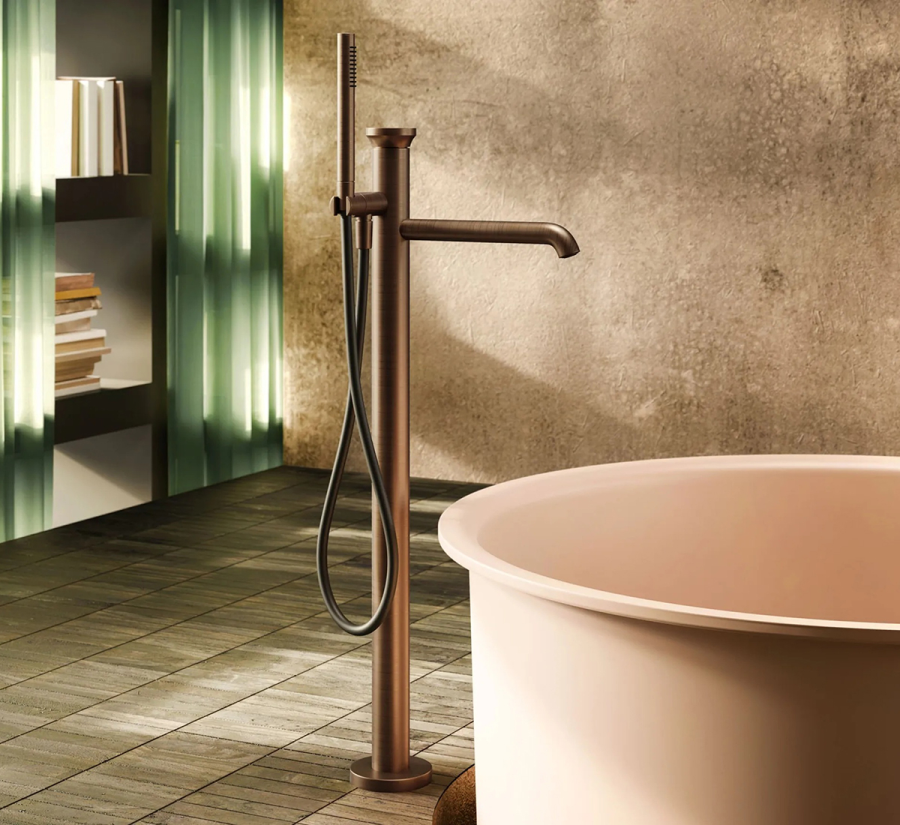 Смеситель для ванны Gessi Origini, напольный, с душевой лейкой, внешняя часть, цвет Copper Brushed PVD - изображение 1