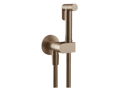 На изображении товар Гигиенический душ Gessi Tondo, с предохранительным клапаном, с лейкой, шлангом, шланговым подсоединением и держателем лейки, ширина 75 мм, цвет Copper Brushed PVD от официального представителя в Москве