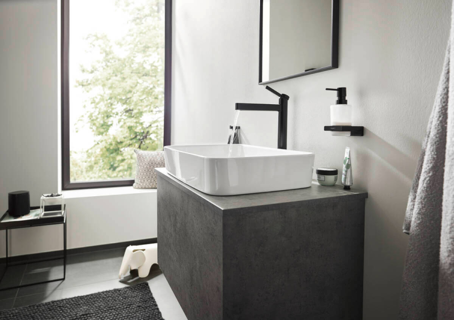 Дозатор для жидкого мыла Hansgrohe AddStoris Q, настенный, цвет матовый черный - изображение 1