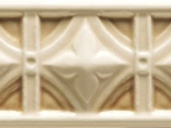 На изображении товар CERAMICHE GRAZIA Декор ESSENZE NEOCLASSICO 6X26 GELSOMINO от официального представителя в Москве