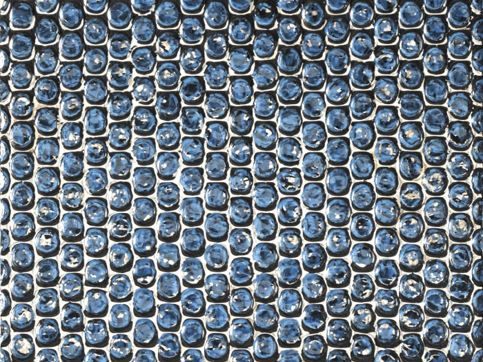 На изображении товар Iris Ceramica Керамическая плитка Diesel Pluriball Cobalt pluriball decor platino glossy 20x20 от официального представителя в Москве