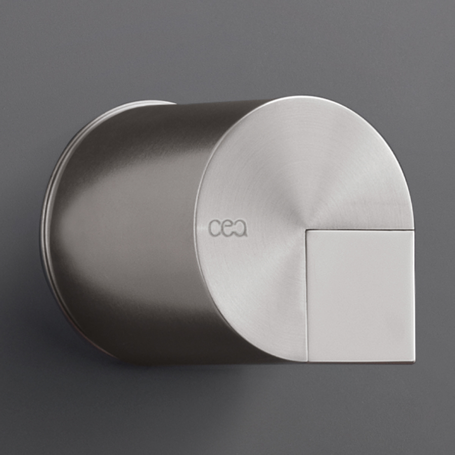 Смеситель для душа CeaDesign Duet, настенный, монокомандный, Ø45 мм, внешняя часть, сталь, цвет сатинированная бронза - изображение 1
