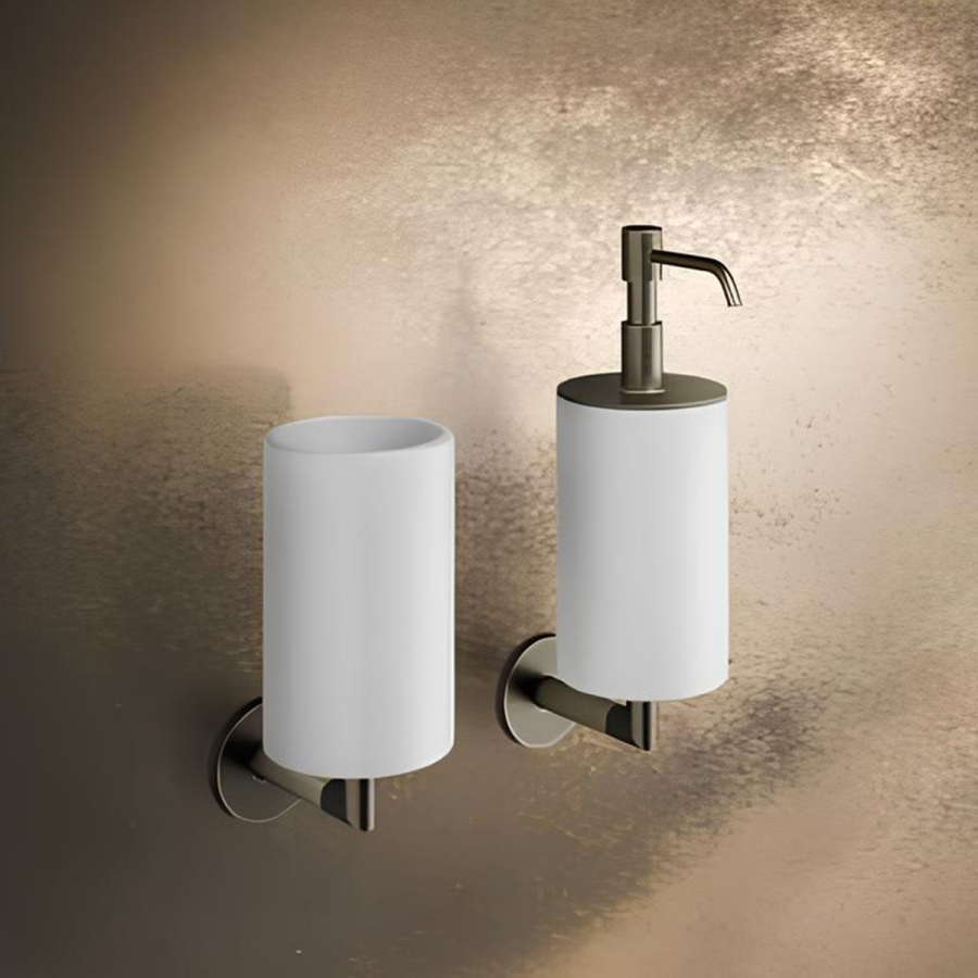 Дозатор для жидкого мыла Gessi Ingranaggio, настенный, белый композитный материал, цвет Brass PVD - изображение 1
