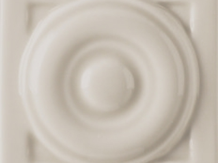 На изображении товар CERAMICHE GRAZIA Вставка NEW CLASSIC URBE OZZETTO 6X6 TORTORA от официального представителя в Москве