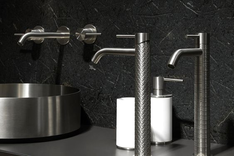 Дозатор Gessi316, настольный, ⌀75хh190 мм, цвет White/Black Metal Brushed PVD - изображение 3