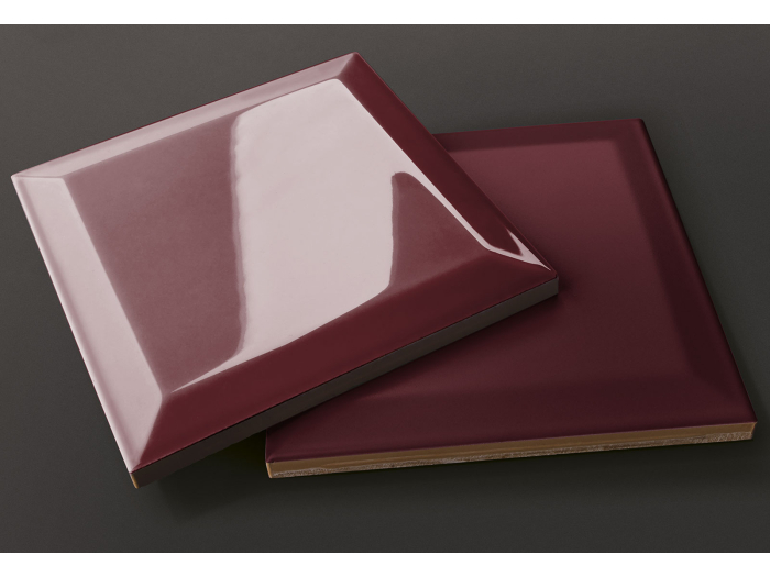 На изображении товар Etruria Керамическая плитка VICTORIA 15X15 Diamantato Burgundy от официального представителя в Москве