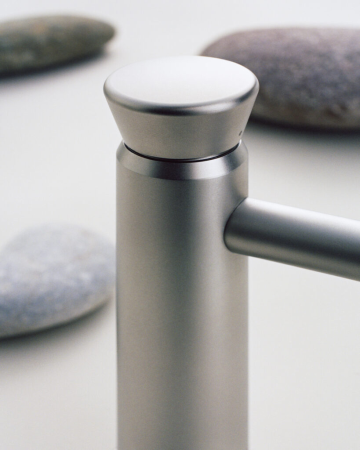 Смеситель для раковины Zucchetti Sablier, однорычажный, с аэратором, цвет сатинированная сталь - изображение 2