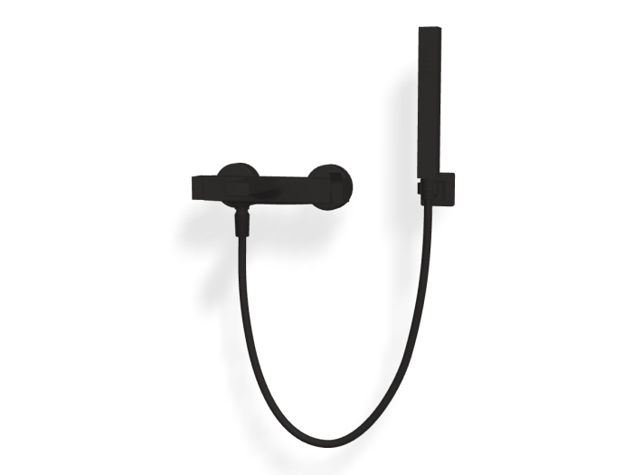На изображении товар Смеситель для ванны Carlo Frattini Zeta, с душевым комплектом: гибкий шланг 1500 мм, переключатель, держатель для душа, ручной душ с защитой от известкового налёта, цвет черный матовый от официального представителя в Москве